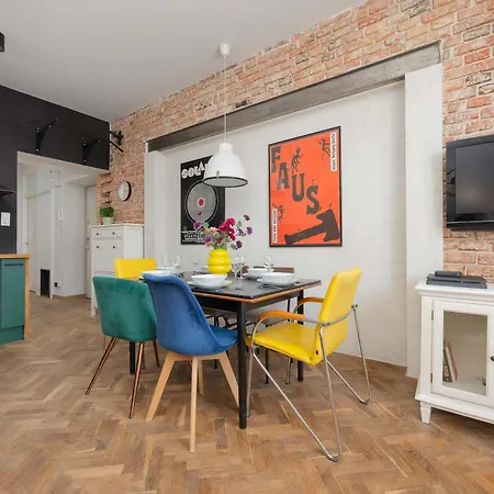 Modern With 2 Bedrooms Close To The Pge Stadium By Renters Апартаменты Варшава