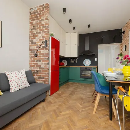 Modern With 2 Bedrooms Close To The Pge Stadium By Renters