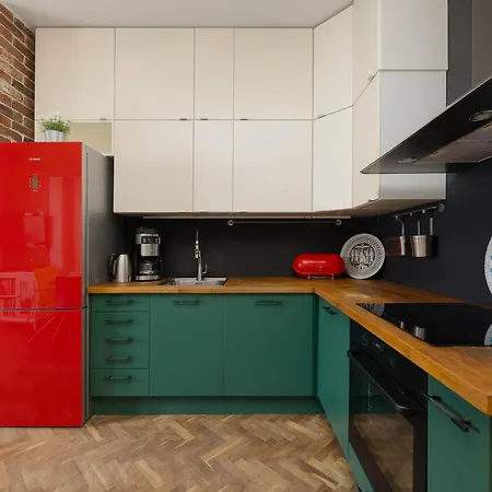 Modern With 2 Bedrooms Close To The Pge Stadium By Renters Апартаменты *