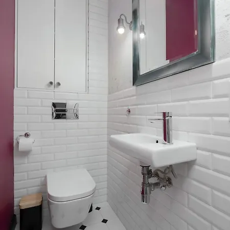 Modern With 2 Bedrooms Close To The Pge Stadium By Renters * Варшава